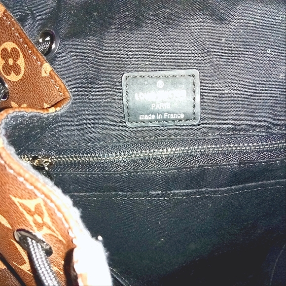 Your attention grabbing L.V. BackPack W/Authentic# being valid for this bag spec - Picture 2 of 12